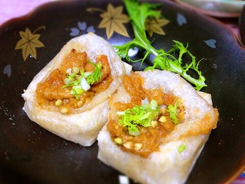 梅干とすりごまペーストのおつまみ焼き餅